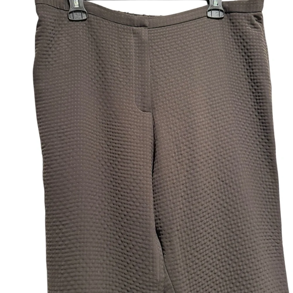 De Taille flat front pique trousers in brown. Size L. EUC